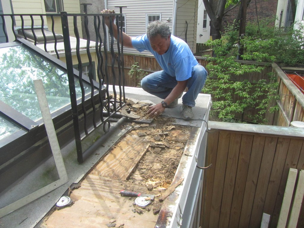 Windblown rain penetrating through flashing gaps at the roof edge has damaged the plywood roof sheathing underneath this membrane roof. Sealing joints carefully while providing for metal to expand and contract can help prevent this problem.