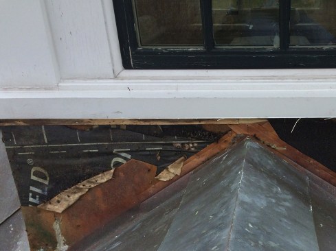 During our inspection, the clients informed us the original builder agreed to “remedy” the initial leaking by retrofitting a piece of ¾-inch quarter-round trim around the windows on the exterior, rendering the awnings inoperable. 