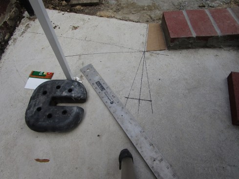 The author cuts the template—minus half of the mortar joint—along the cutline. 