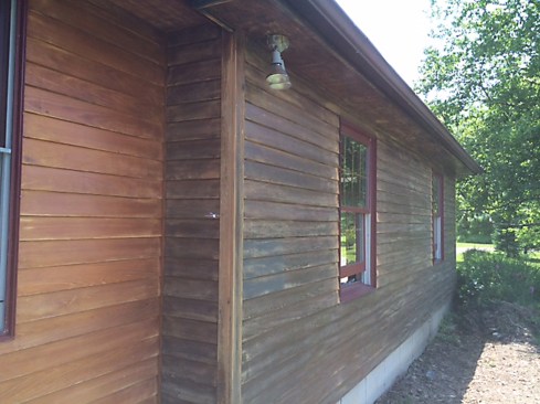 On the building’s one undamaged&nbsp;fa&ccedil;ade, the finish was not pockmarked at all, and the Sikkens was for the most part well-bonded to the siding&nbsp;and trim.&nbsp;