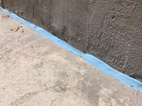 The cold joint between the footing and the wall needs a heavy bead ofsealant, such as Poly Wall’s 2200.