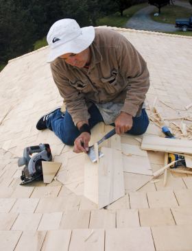 The author demonstrates the weaving details that&nbsp;set his jobs apart and the production methods, such as using a shingler's hatchet, that help him keep his prices competitive.