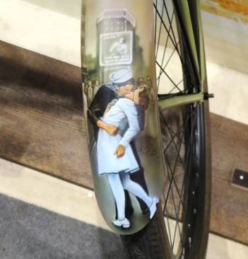 On the front fender of the bike was this depiction of the 
most famous of photos from the end of WWII.