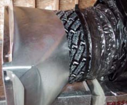 It should be executed as shown in this photo: Peel  back the cover and fix the liner to the boot with acrylic  tape and a draw band, as shown. To complete the  connection, pull the cover back down. Tape and secure this with a drawband as well.