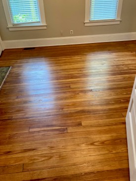 The author feels buffing with pads is the cleanest and most efficient method of applying the oil. However, there is potential for not getting enough oil on the floor, so you need an experienced eye and patient hand to make sure the wood is reaching saturation. 