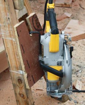 An oversize rafter hook allows the user to hang the tool within reach. It can be folded out of the way when not in use.