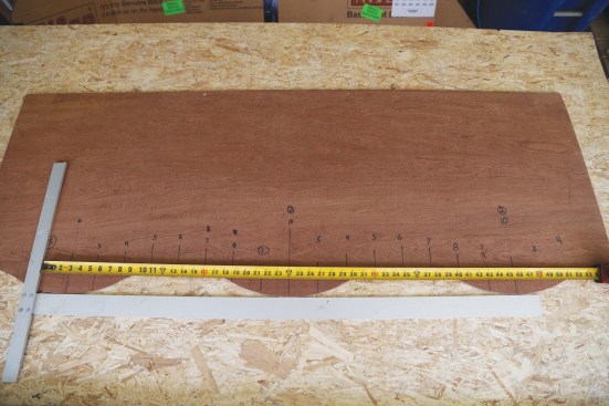 ... and a 21 1/2-inch frequency. Vertical lines represent the 2 11/16-inch wave offsets between courses.