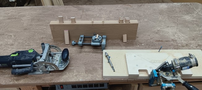 These are some of the options that could be used to fit the door frame (from left to right in the photo): Domino XL, dowels, and regular Dominos.