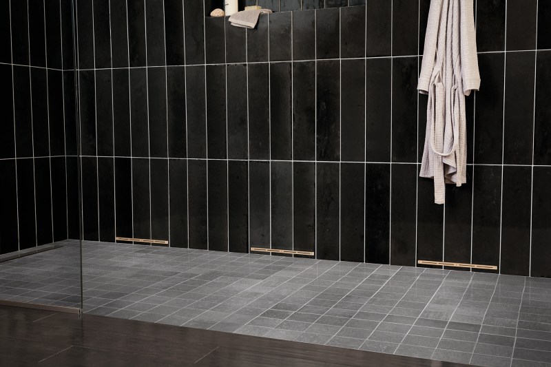 Airmada Linear AirJet shower drying system outlets